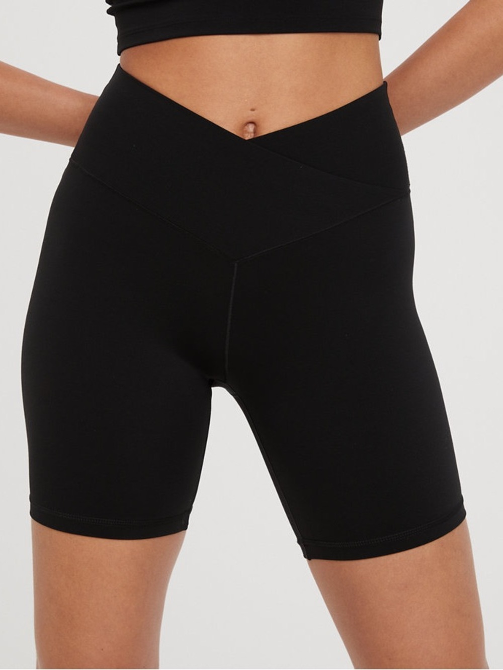 Offline By Aerie Real Me Crossover High Waisted 7” Black Spandex Bike Short